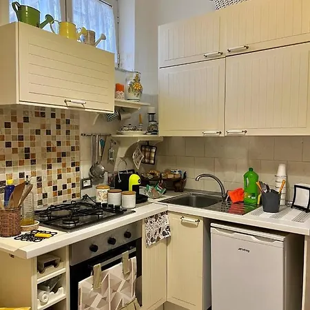 Vomero House With Free Parking 410 Cm Neapel