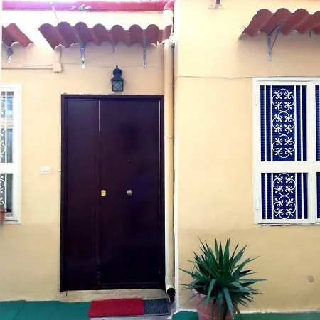 Vomero House With Free Parking 410 Cm Neapel
